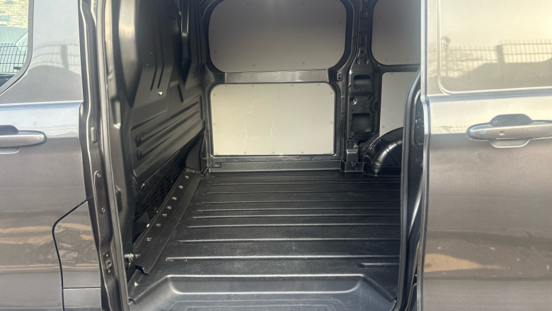 Ford Transit Custom E-320 L1 Rwd 160kW 65kWh H1 Van Sport Auto